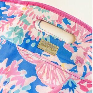 Lilly pulitzer gift with purchase beverage tote in Bennett blue Bay dreamin